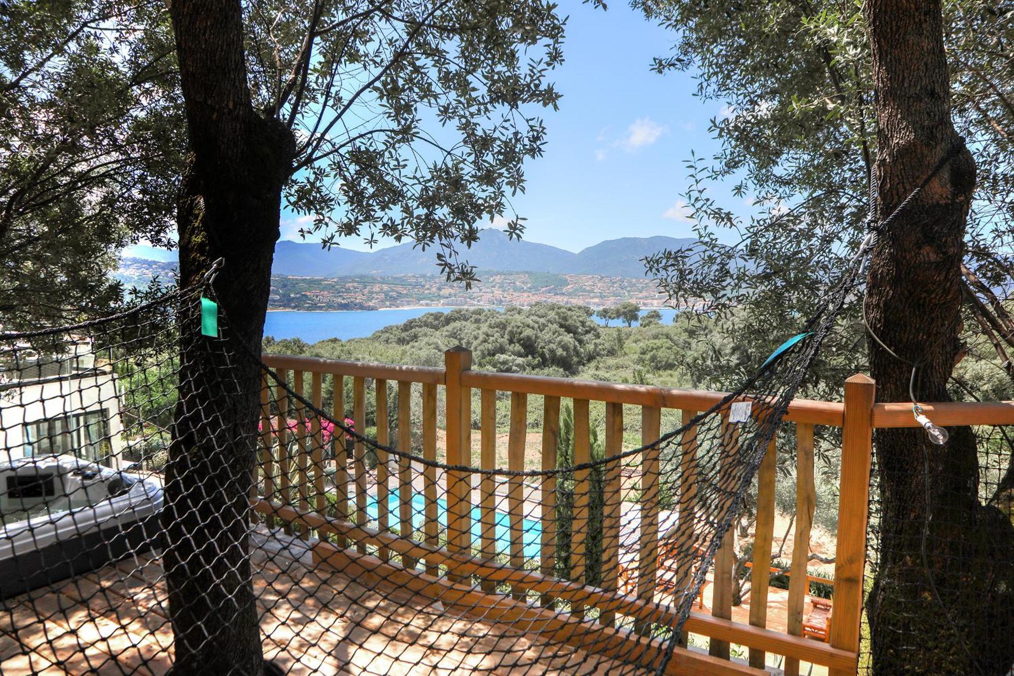 L'hostellerie Du Moulin Des Oliviers 5*